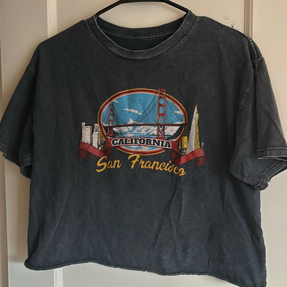 Cropped graphic t shirt